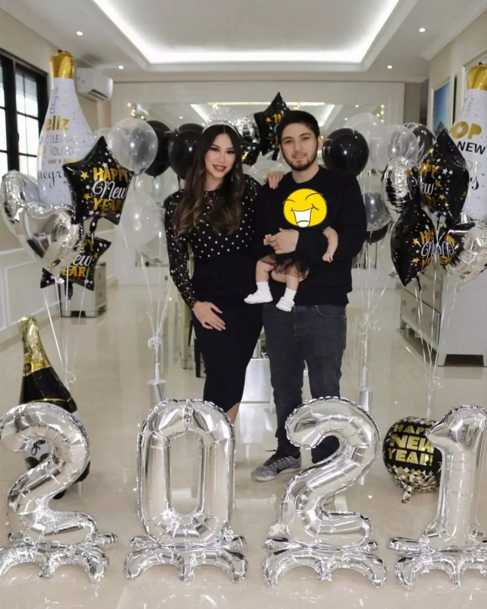 Momen tahun baru seleb 2021 © Instagram Momen tahun baru seleb 2021 © Instagram