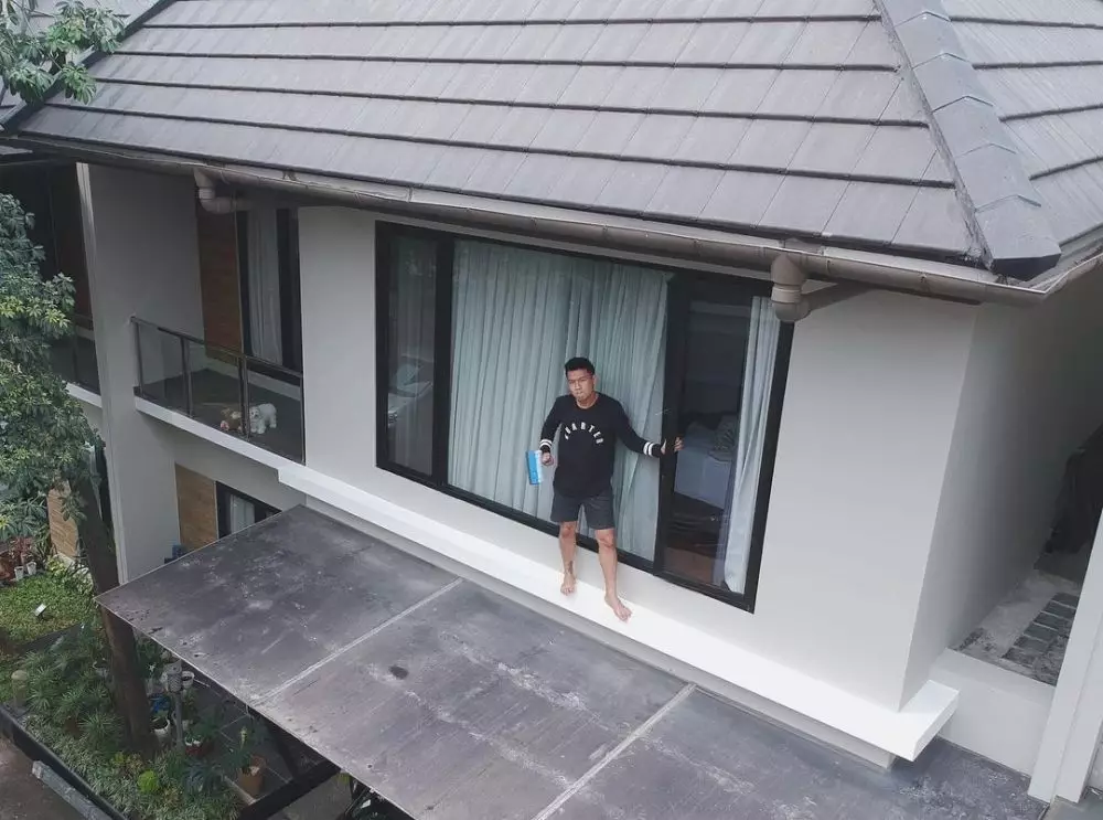 penampakan rumah fendy chow © Instagram