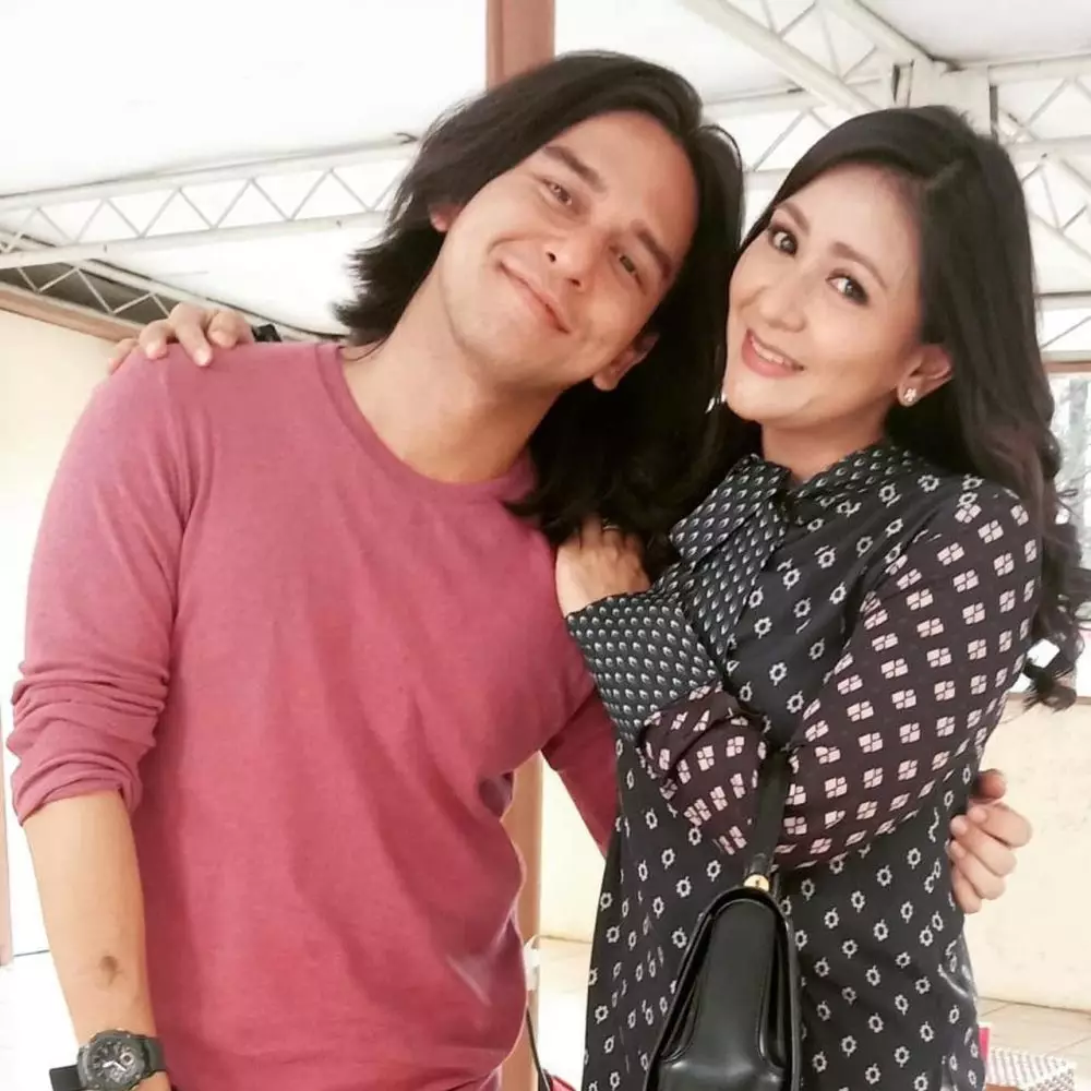 seleb cowok bareng ibu di sinetron © 2021 brilio.net