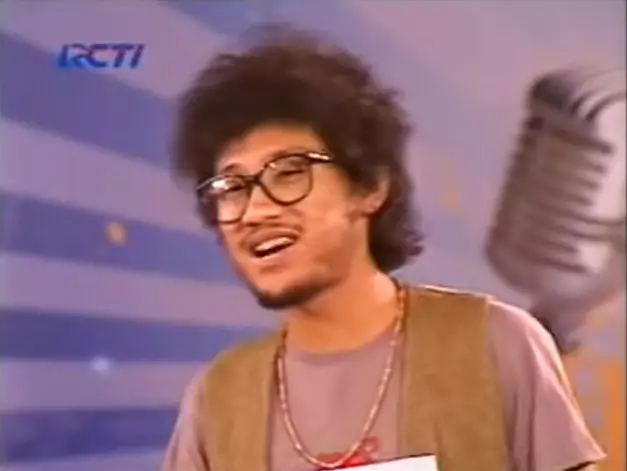 Penyanyi jebolan Idol saat audisi © YouTube Penyanyi jebolan Idol saat audisi © YouTube