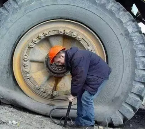 tak ada rotan akar pun jadi © 2021 brilio.net tak ada rotan akar pun jadi © 2021 brilio.net