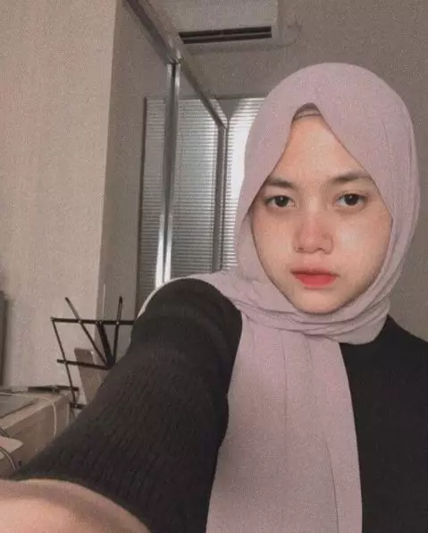 Potret terbaru Hanin Instagram