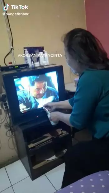 fans ikatan cinta nangis hingga baper TikTok fans ikatan cinta nangis hingga baper TikTok