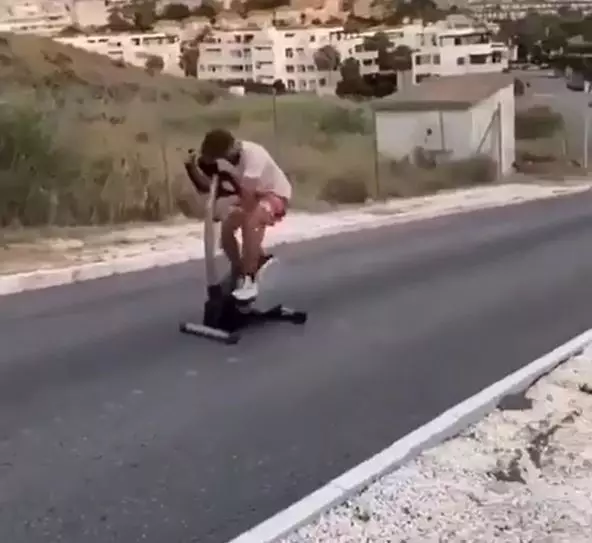 tingkah keliru pas olahraga Berbagai sumber