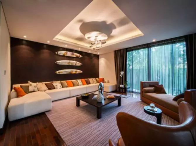 rumah Aishwarya Rai dan Abhishek di tiga negara © 2021 brilio.net