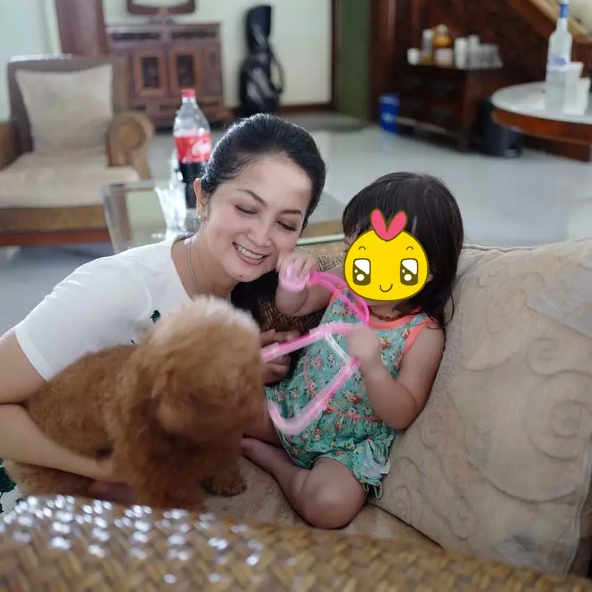 Anna Marten cantik awet muda © Instagram