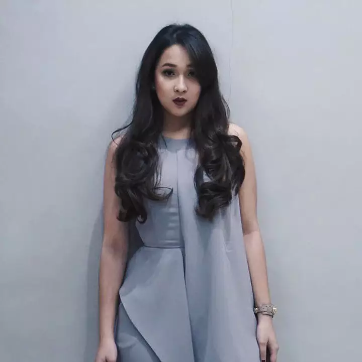 seleb keturunan Belanda saat pakai makeup tebal Instagram seleb keturunan Belanda saat pakai makeup tebal Instagram