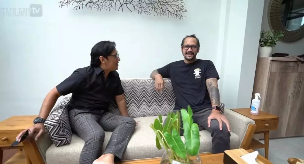 12 potret rumah Tora © YouTube 12 potret rumah Tora © YouTube