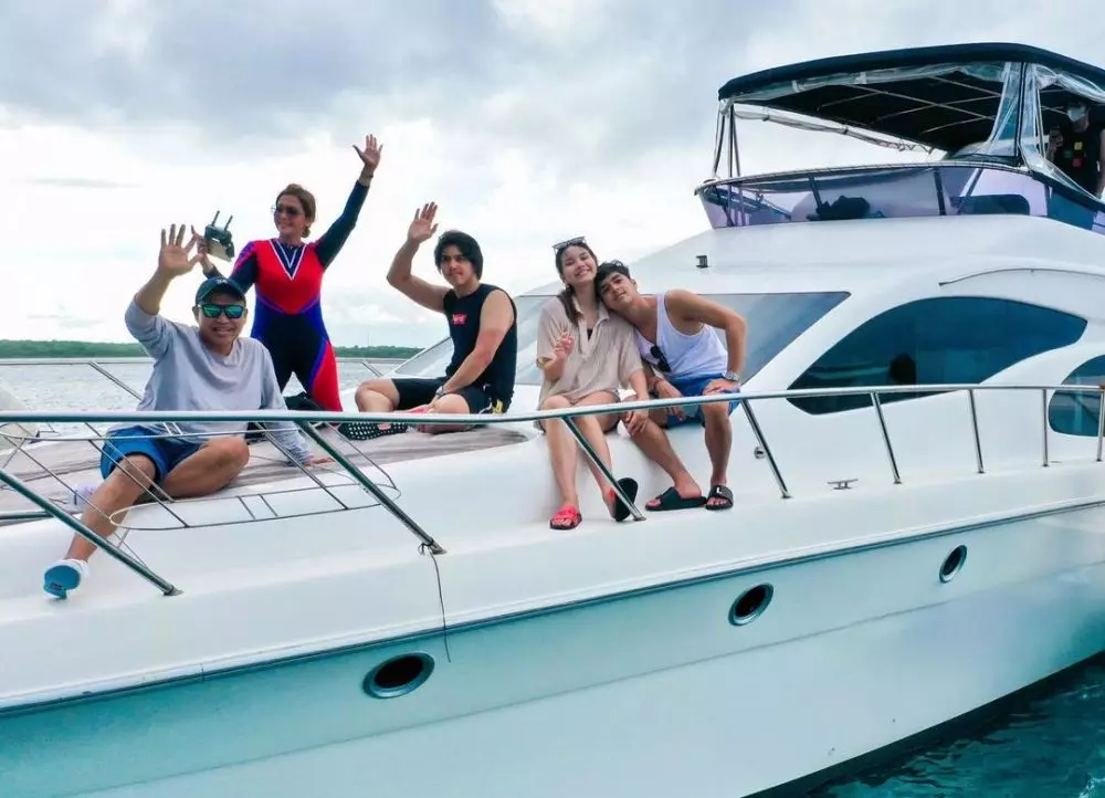 Liburan Maia Estianty di Bali setelah negatif © Instagram Liburan Maia Estianty di Bali setelah negatif © Instagram