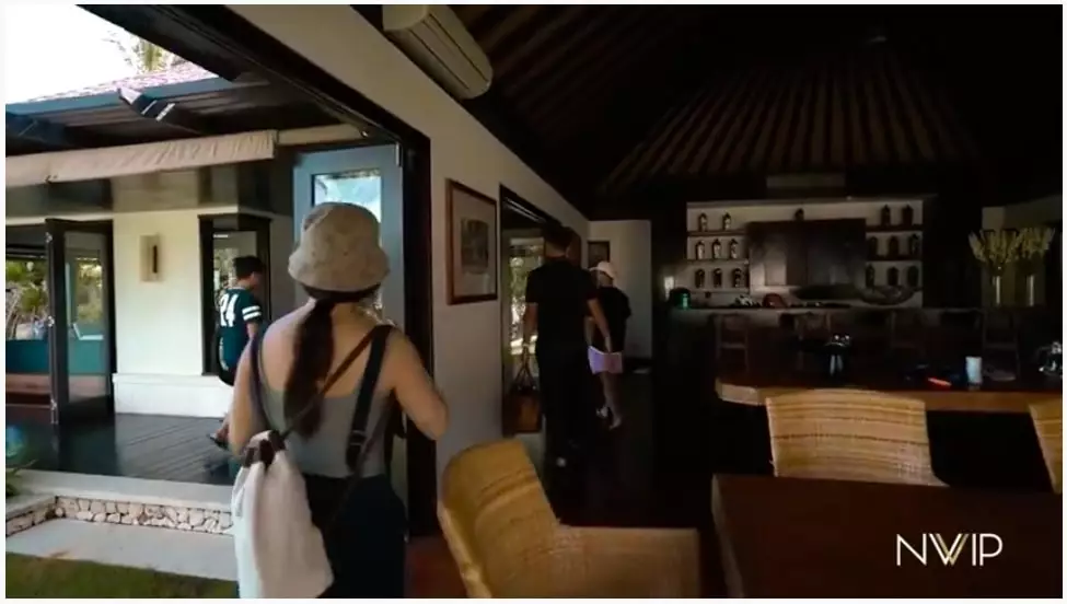 villa kakak ipar Nikita Willy © YouTube