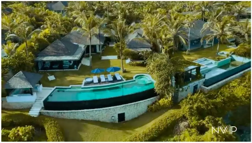 villa kakak ipar Nikita Willy © YouTube