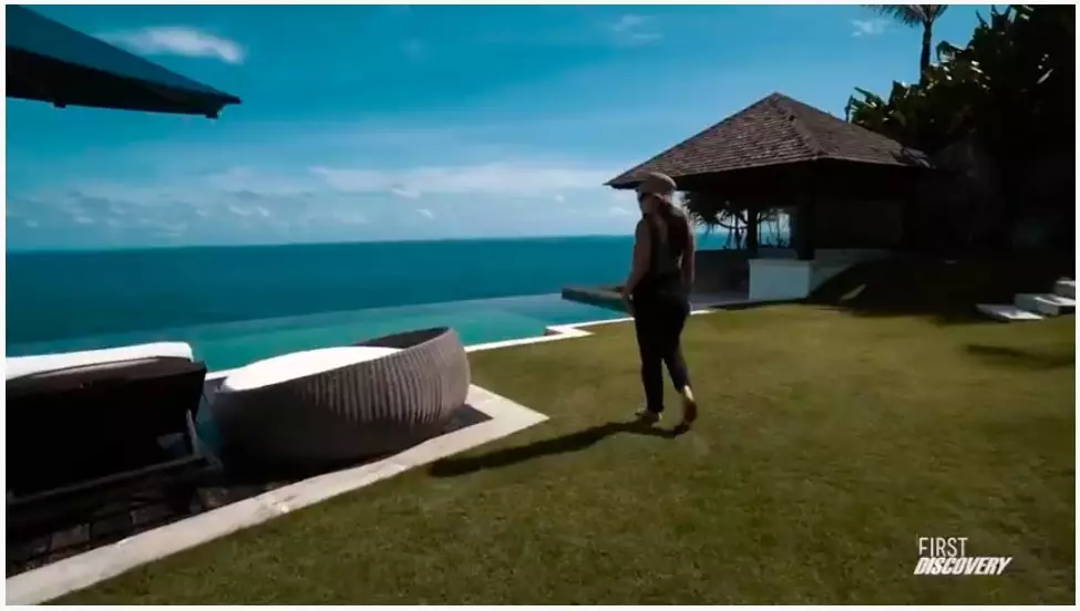 villa kakak ipar Nikita Willy © YouTube