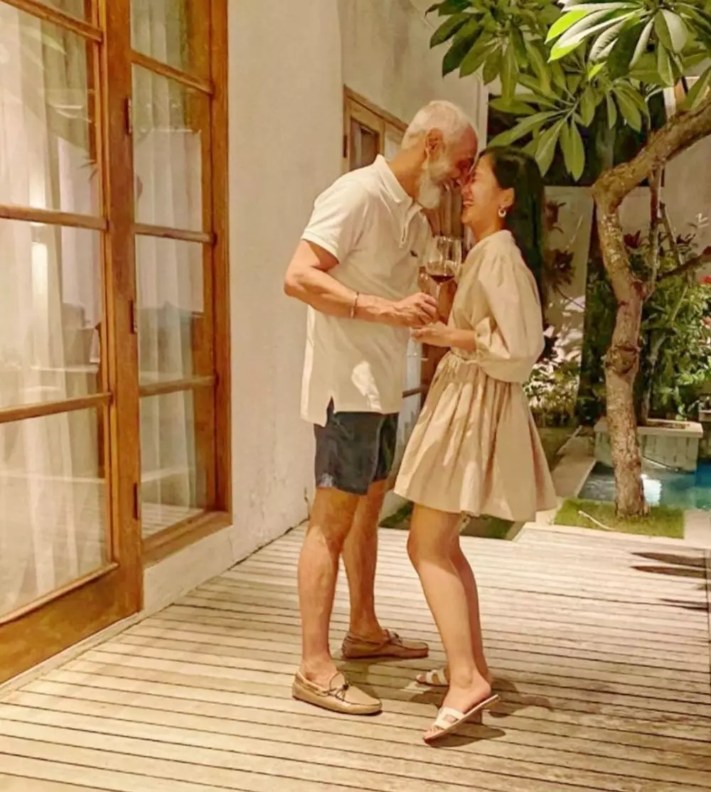 bunga zainal dan suami di bali © Instagram bunga zainal dan suami di bali © Instagram