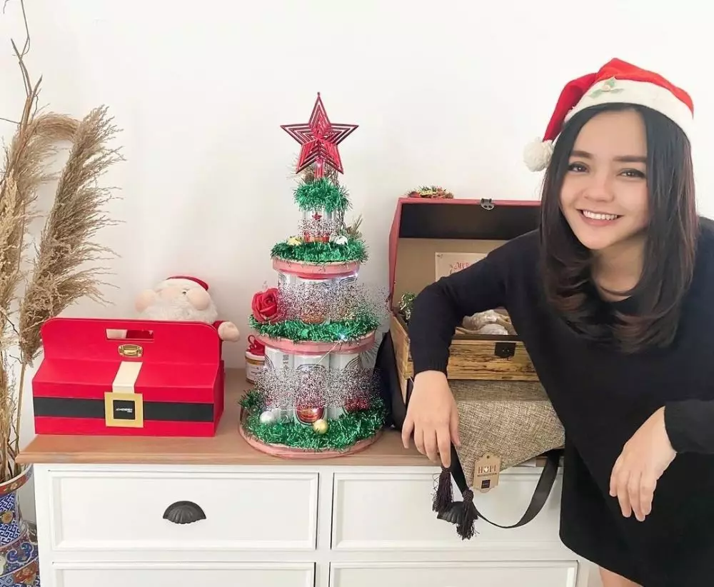 rumah aktris FTV SHI berbagai sumber rumah aktris FTV SHI berbagai sumber