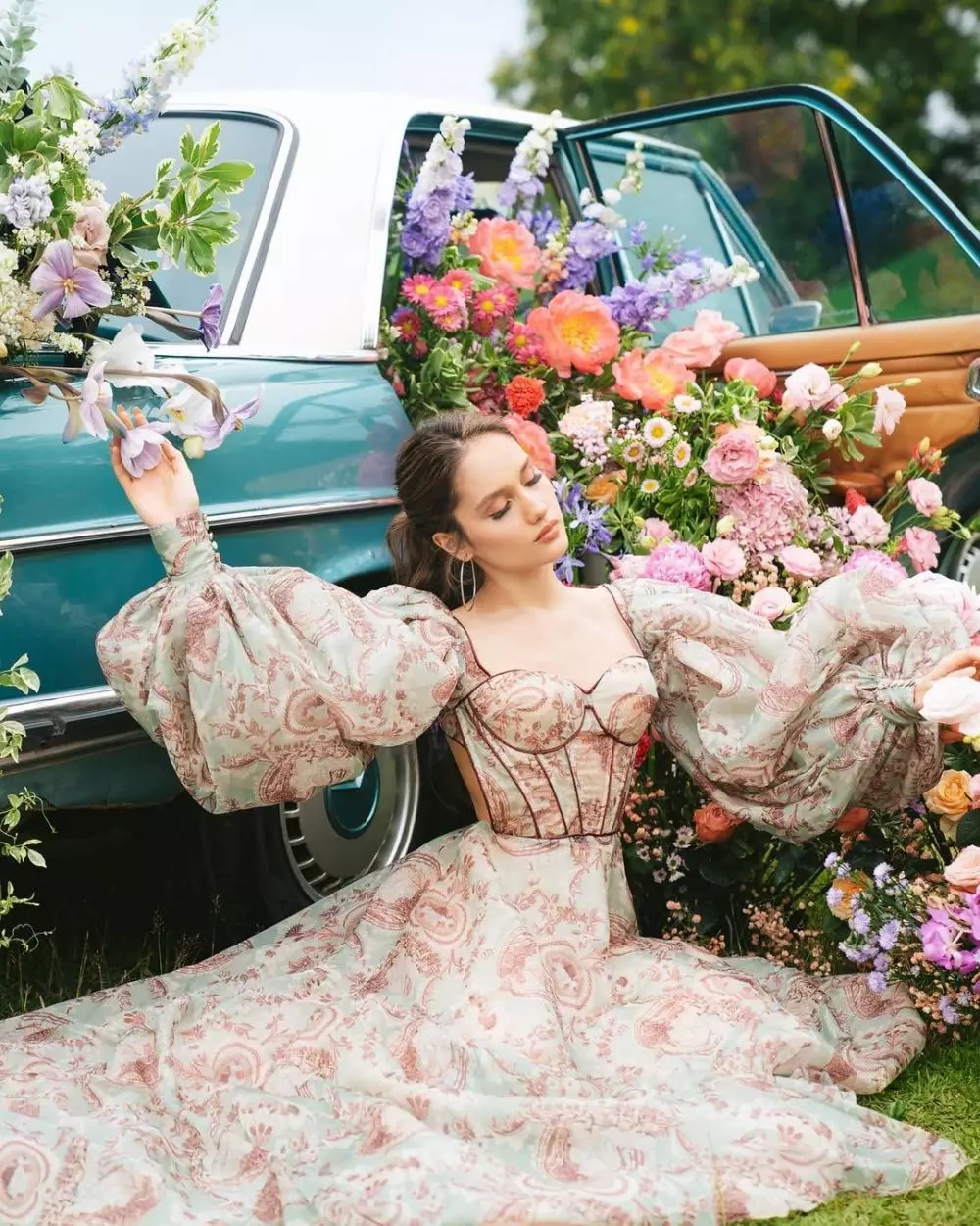 pemotretan Cinta Laura dengan tema vintage © 2021 brilio.net pemotretan Cinta Laura dengan tema vintage © 2021 brilio.net