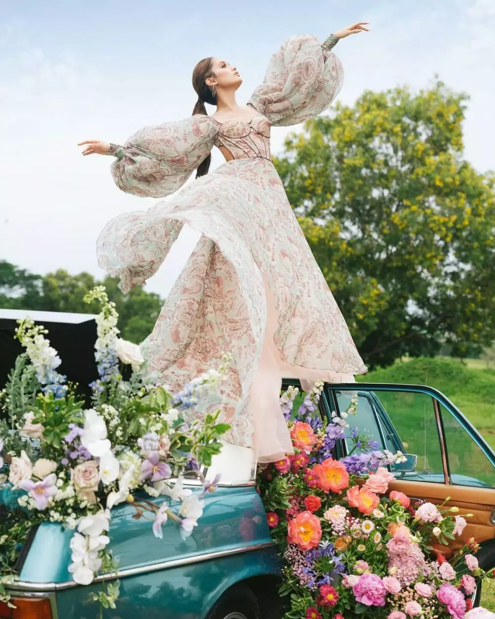 pemotretan Cinta Laura dengan tema vintage © 2021 brilio.net pemotretan Cinta Laura dengan tema vintage © 2021 brilio.net