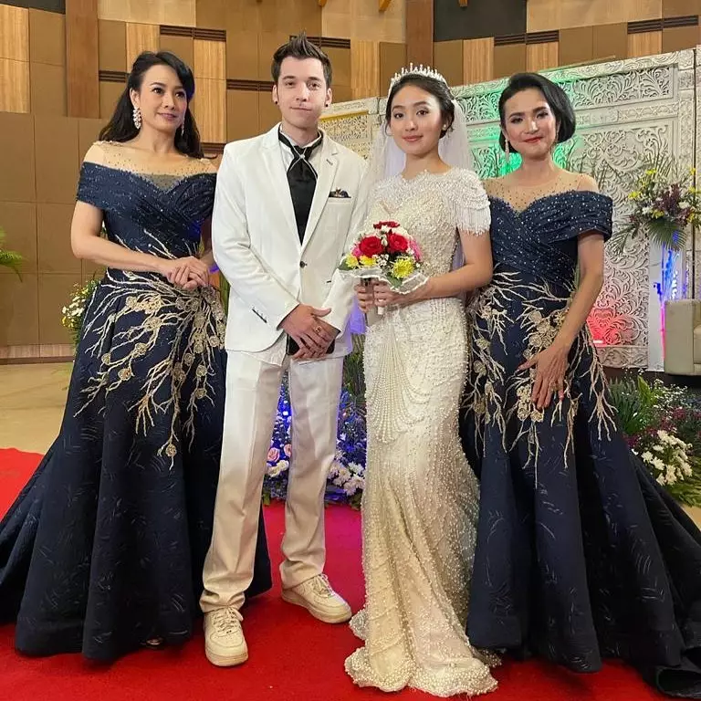 Gilang dan Cahaya Anak Band © Instagram