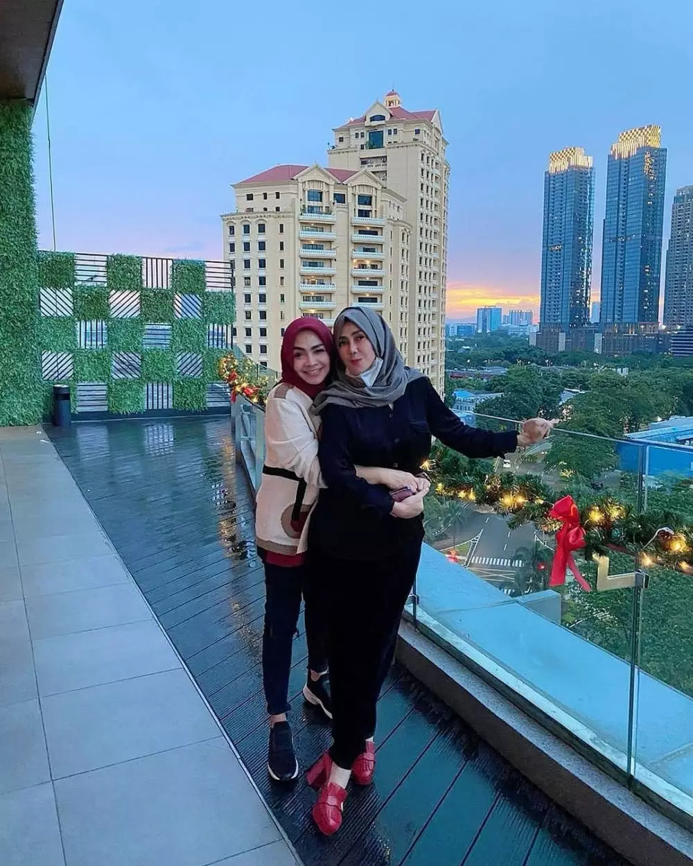 kompak Rieta Amilia dan Amy Qanita © Instagram kompak Rieta Amilia dan Amy Qanita © Instagram