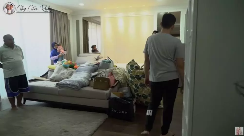 potret kamar Citra Kirana © YouTube potret kamar Citra Kirana © YouTube