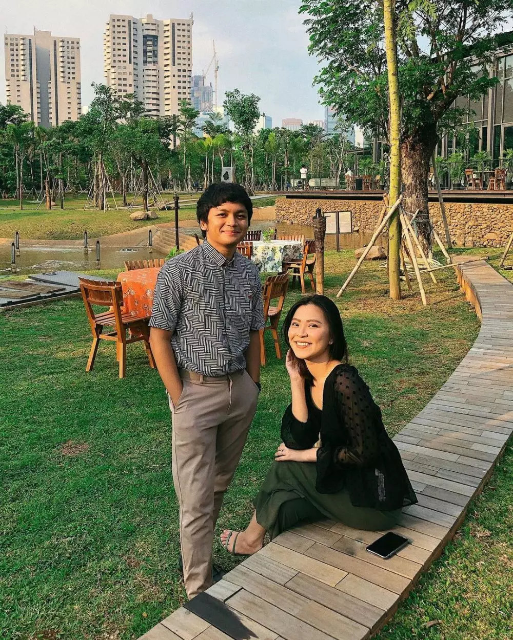 kemesraan Calvin Jeremy dan Novia Santoso © 2021 brilio.net kemesraan Calvin Jeremy dan Novia Santoso © 2021 brilio.net