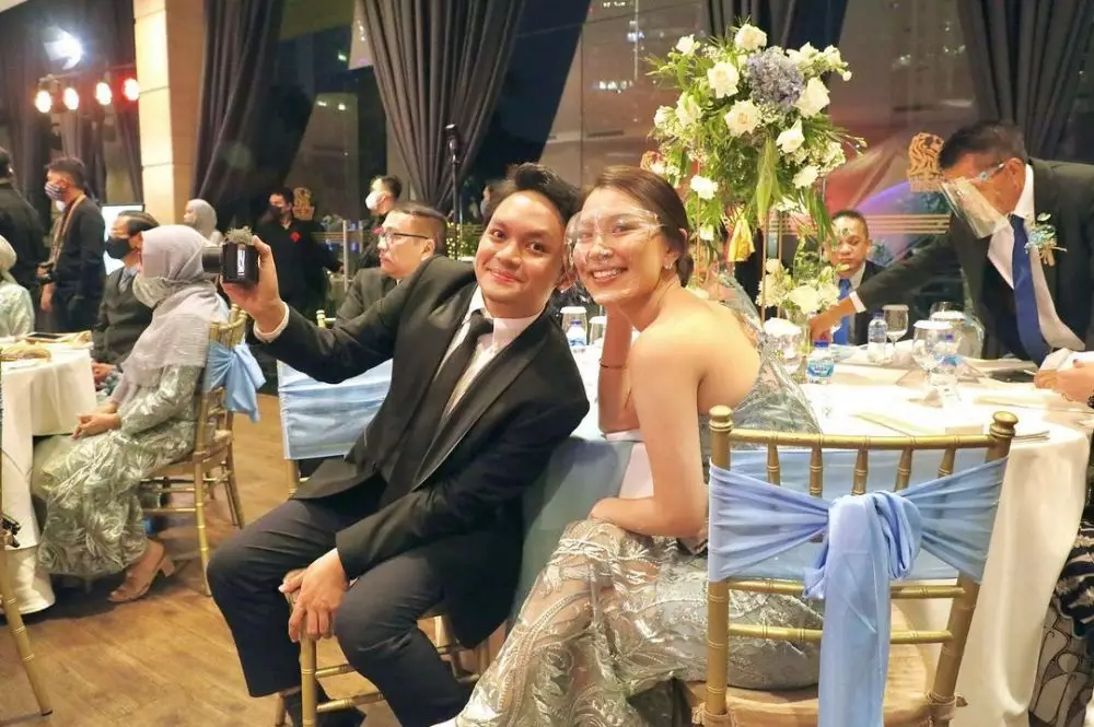 kemesraan Calvin Jeremy dan Novia Santoso © 2021 brilio.net kemesraan Calvin Jeremy dan Novia Santoso © 2021 brilio.net