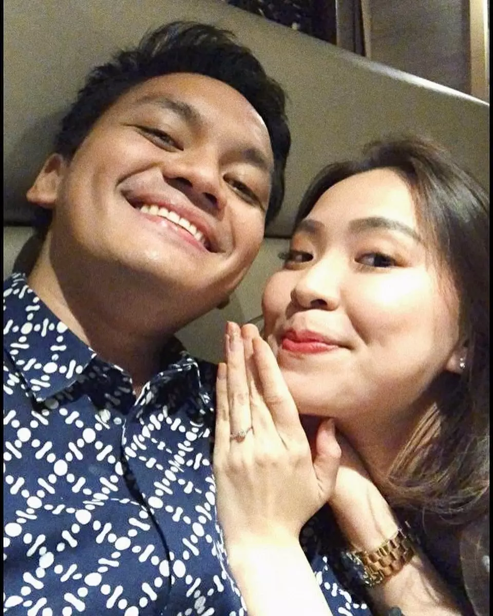 kemesraan Calvin Jeremy dan Novia Santoso © 2021 brilio.net kemesraan Calvin Jeremy dan Novia Santoso © 2021 brilio.net