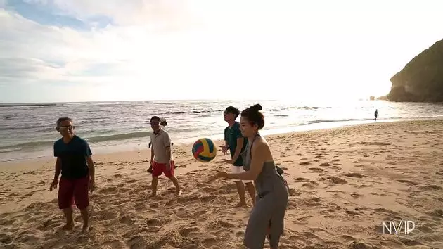 Momen Nikita Willy bersama keluarga Indra Priawan © YouTube