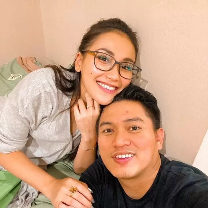 alasan Ayu Ting Ting pilih Adit © berbagai sumber alasan Ayu Ting Ting pilih Adit © berbagai sumber