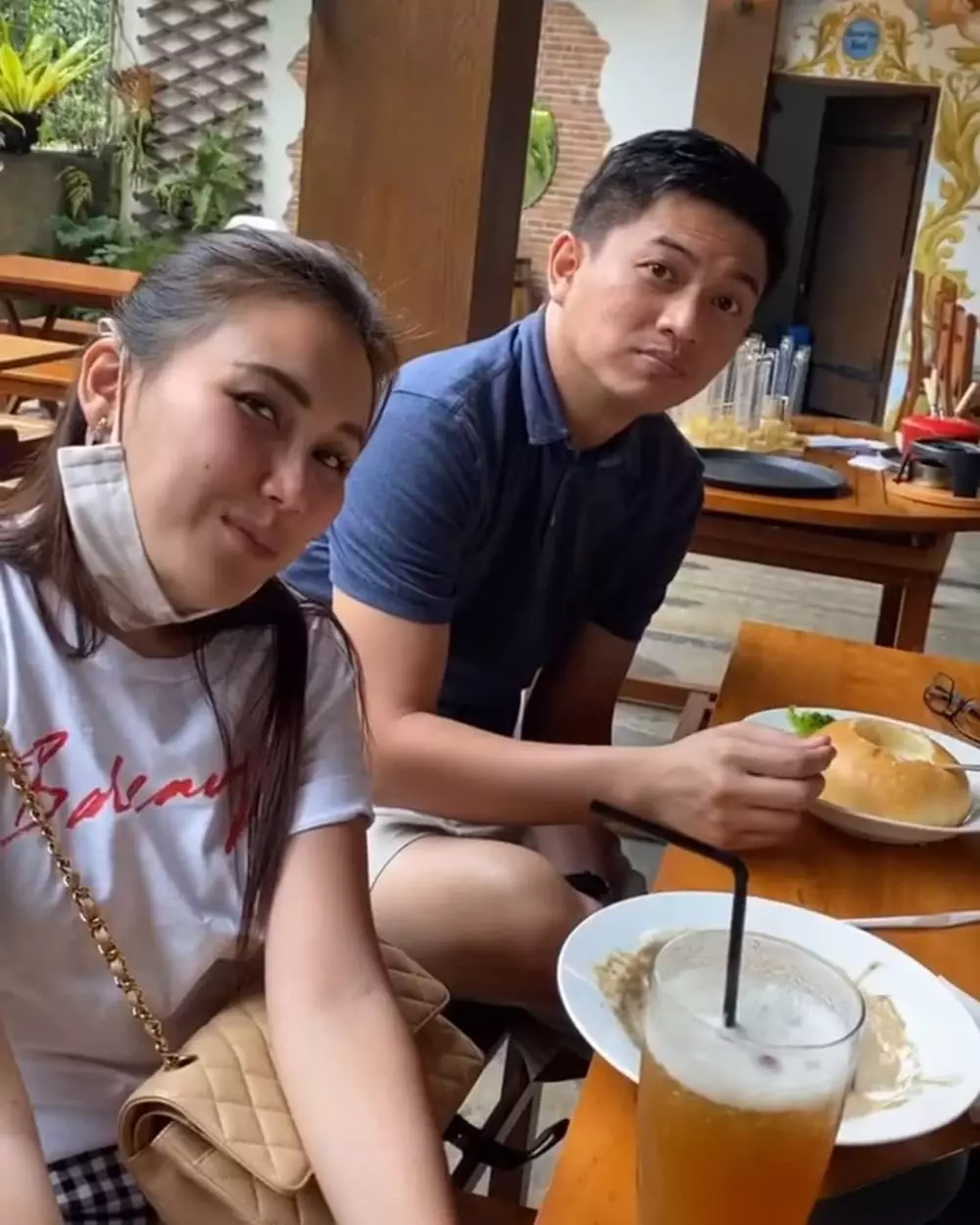 alasan Ayu Ting Ting pilih Adit © berbagai sumber alasan Ayu Ting Ting pilih Adit © berbagai sumber