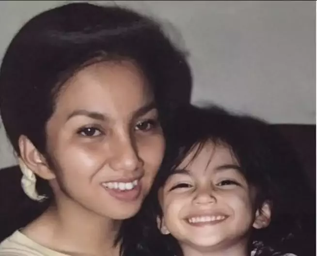 Potret masa muda ibu pesinetron © Instagram