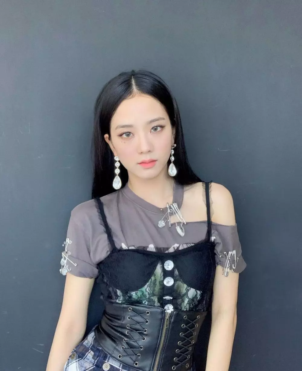 idol K-pop debut akting 2021 © 2021 brilio.net