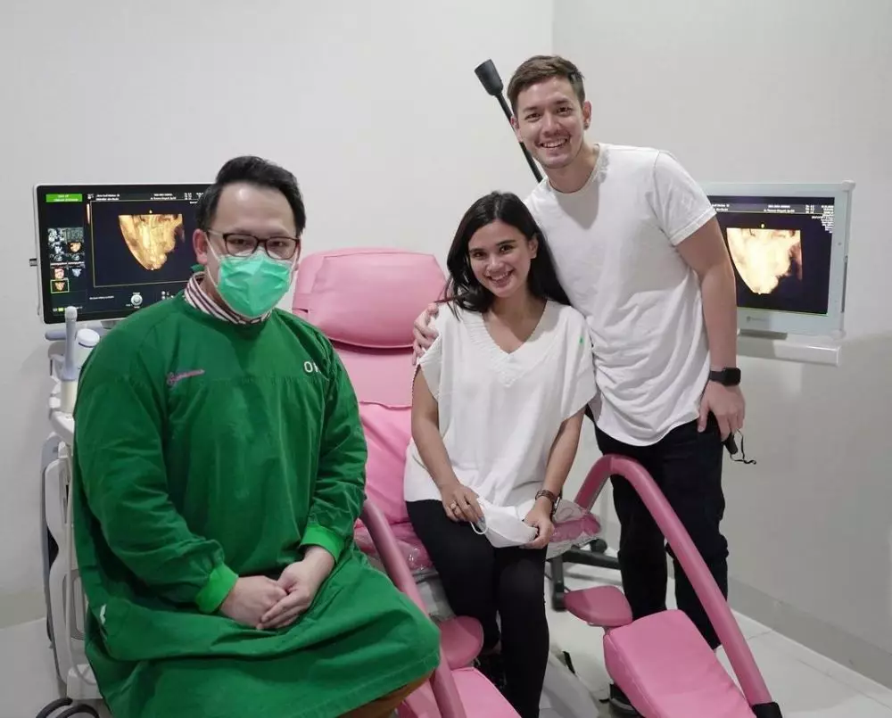 Anthony Xie suami siaga © Instagram Anthony Xie suami siaga © Instagram