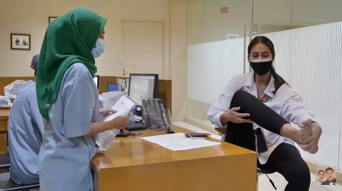 Momen Paula jalani MRI © 2021 brilio.net Momen Paula jalani MRI © 2021 brilio.net