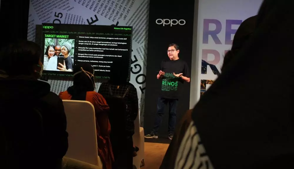 Oppo Reno5 © 2021 brilio.net Oppo Reno5 © 2021 brilio.net