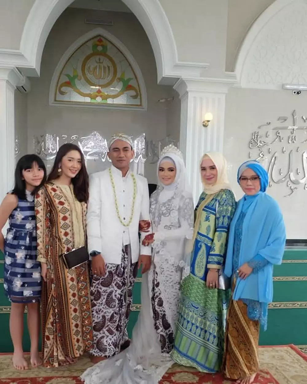 Putri Anne dan adik © Instagram