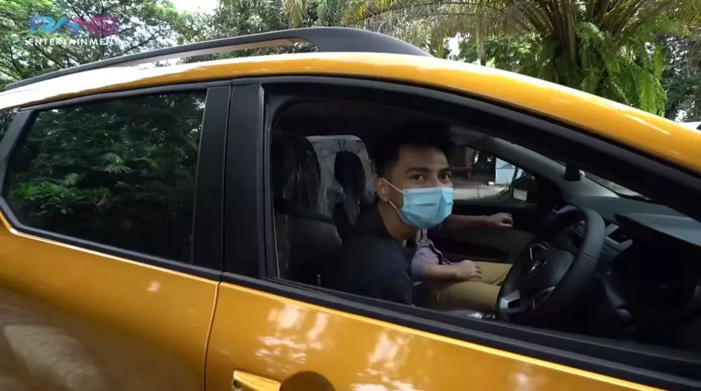 mobil baru Dimas © YouTube