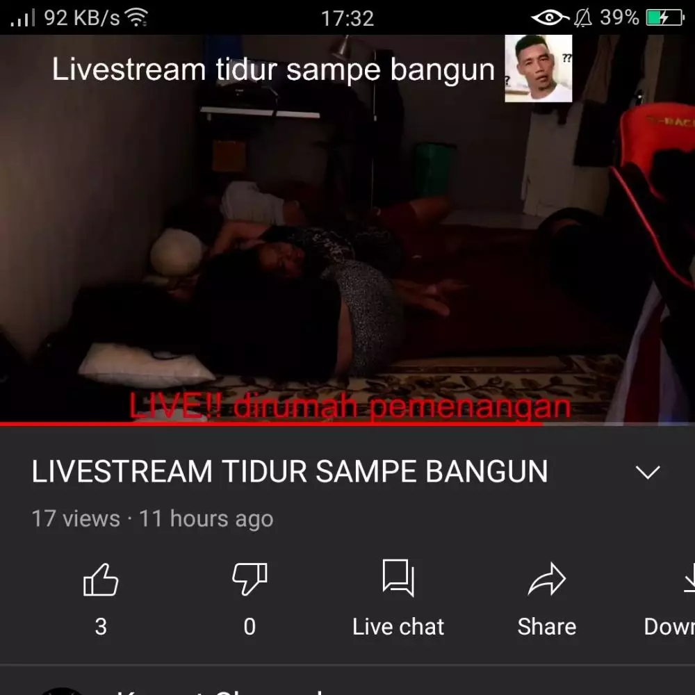 Kelakuan kurang kerjaan di rumah © Twitter