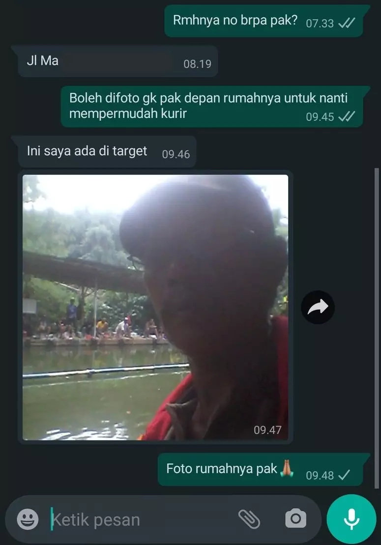 Chat kocak dari kurir © Twitter Chat kocak dari kurir © Twitter