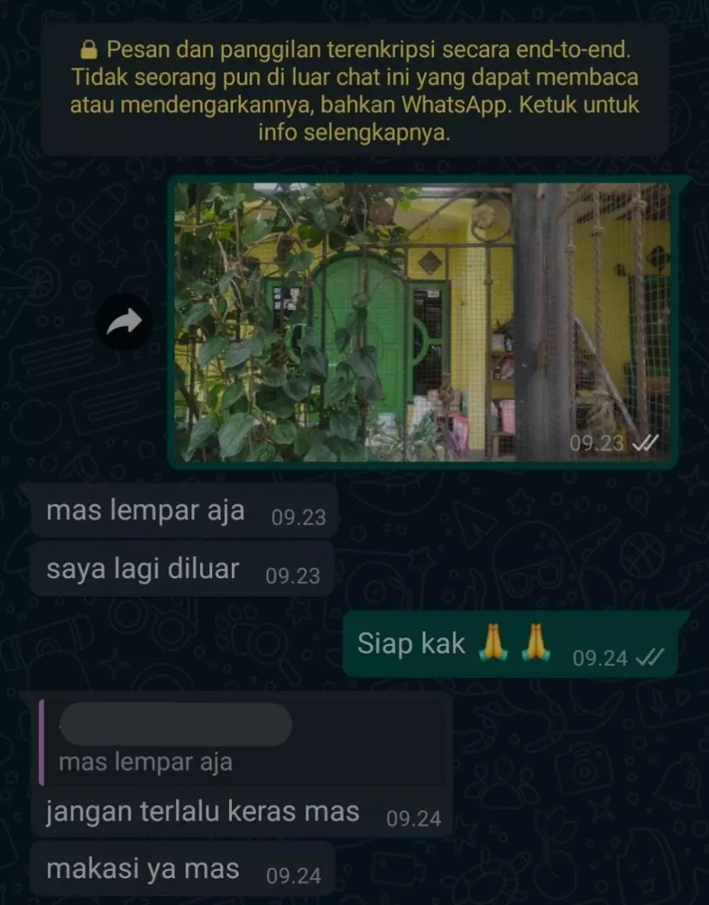 Chat kocak dari kurir © Twitter Chat kocak dari kurir © Twitter