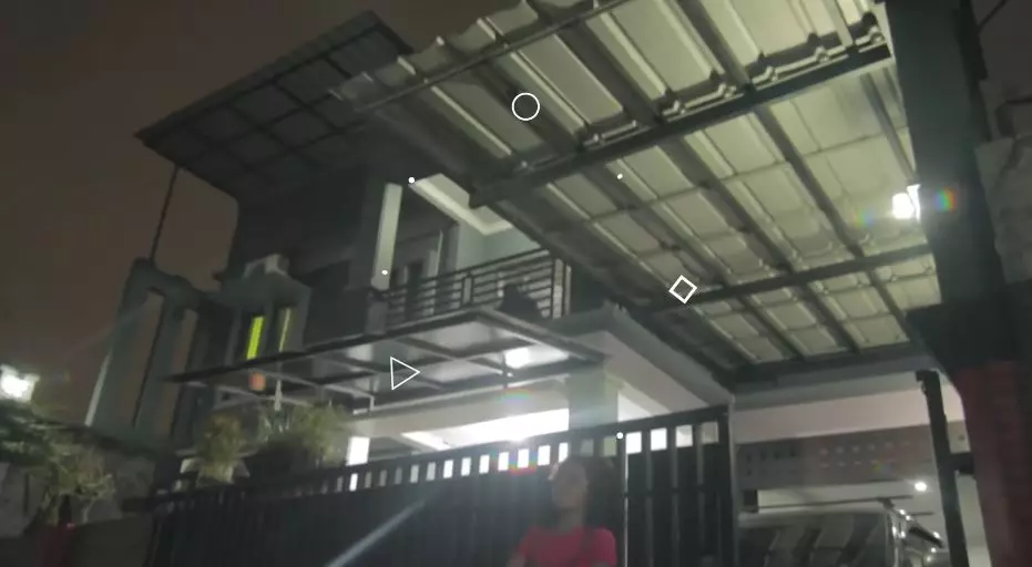 rumah jebolan Icil © YouTube