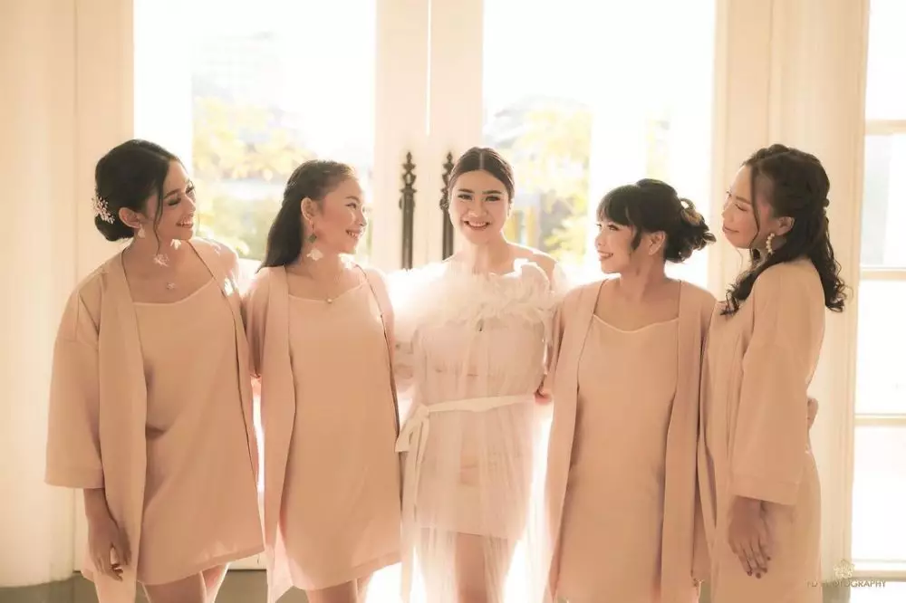 Gaun nikah Felicya Angelista © Instagram