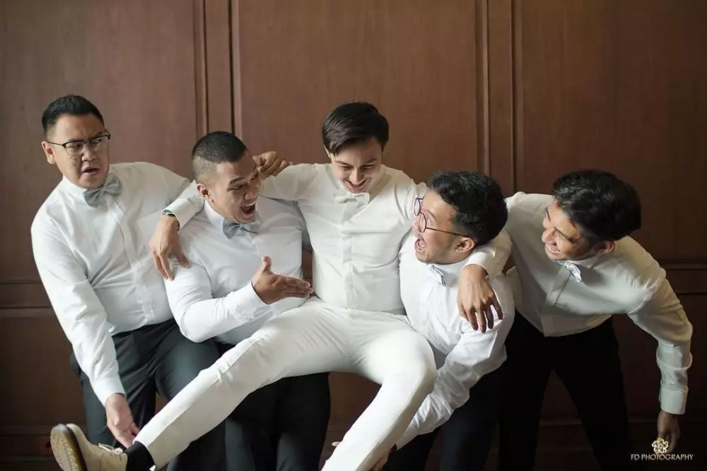 Caesar Hito dan groomsmen © Instagram Caesar Hito dan groomsmen © Instagram