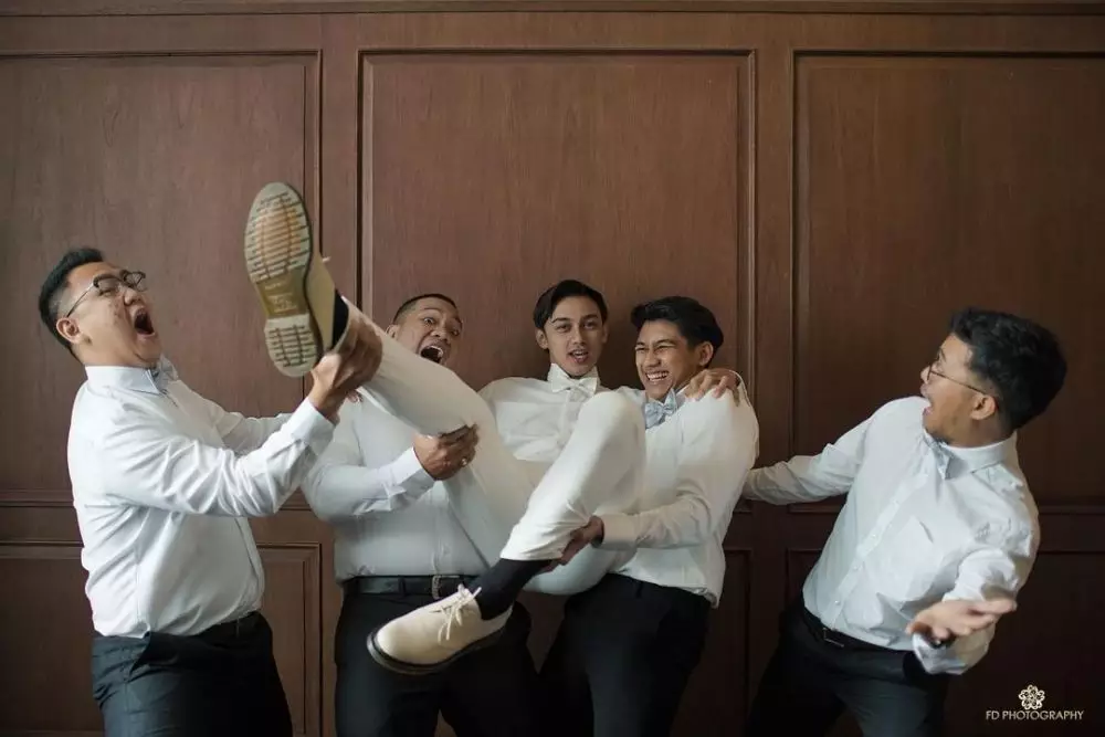 Caesar Hito dan groomsmen © Instagram Caesar Hito dan groomsmen © Instagram