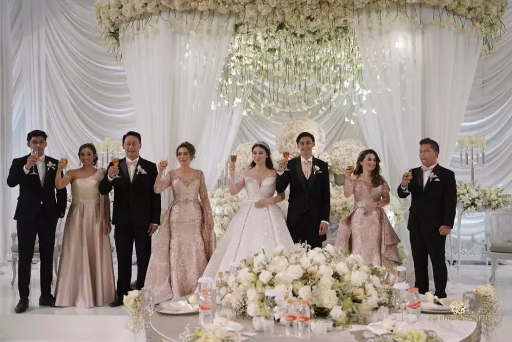 Momen resepsi Felicya dan Hito © Instagram