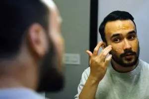 Pria ini bisnis produk 