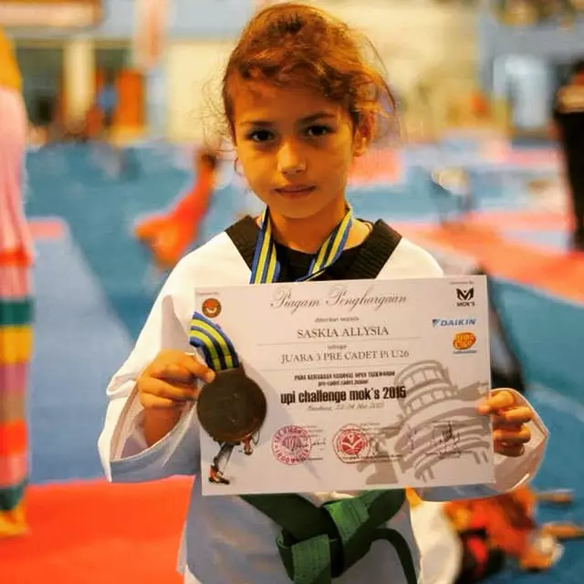 Potret masa kecil Saskia Chadwick © 2021 brilio.net Potret masa kecil Saskia Chadwick © 2021 brilio.net