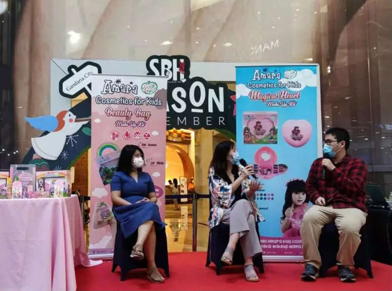 Tips anak yang suka makeup © 2021 brilio.net Tips anak yang suka makeup © 2021 brilio.net