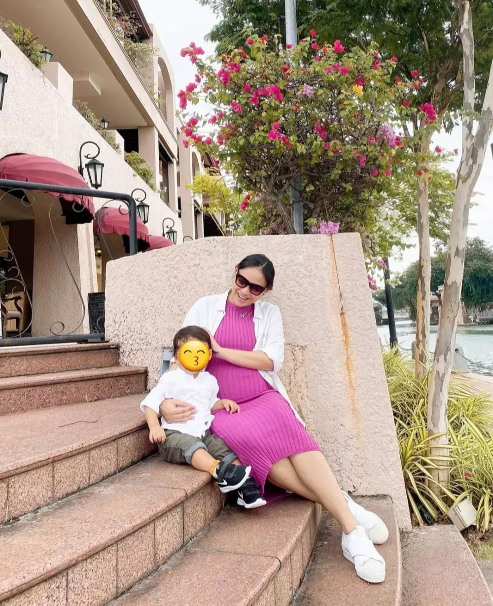 Potret keseharian Whulandary Herman © 2021 brilio.net Potret keseharian Whulandary Herman © 2021 brilio.net