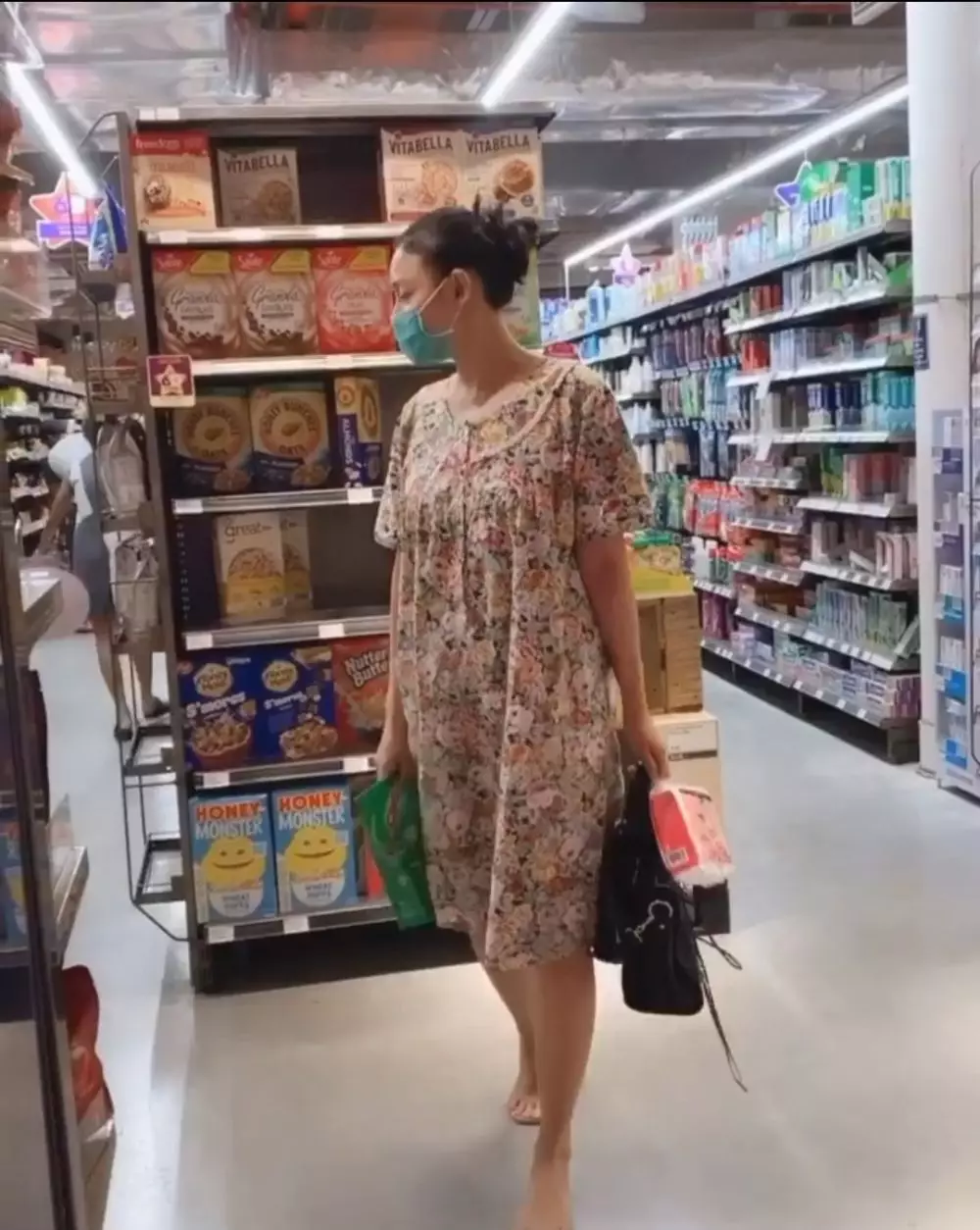 Potret keseharian Whulandary Herman © 2021 brilio.net Potret keseharian Whulandary Herman © 2021 brilio.net