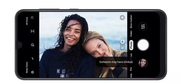 Harga HP Samsung A50 © samsung.com